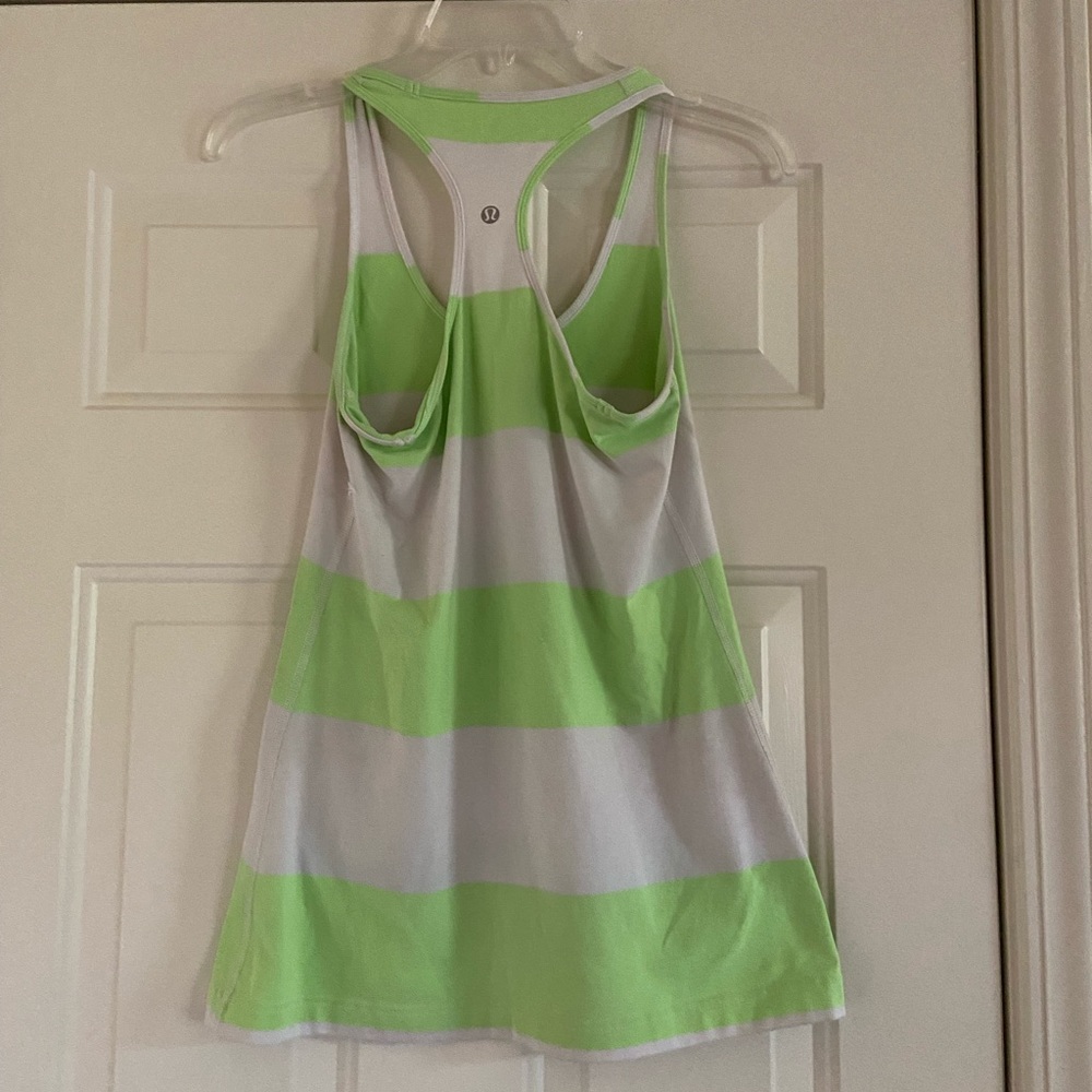 Lululemon Tank Size Small - Picture 2 of 3